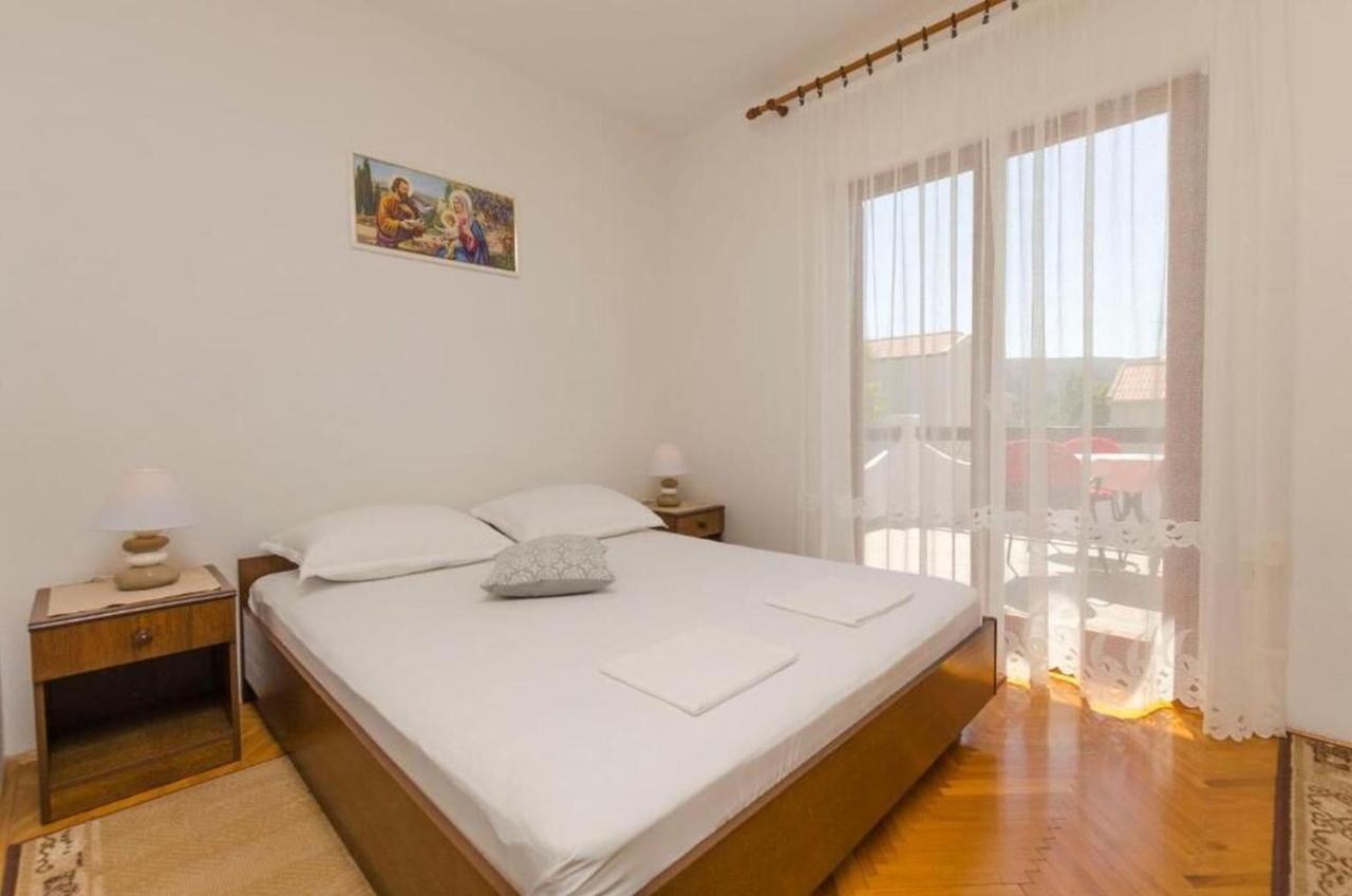 Apartments Spavalo 파그 외부 사진