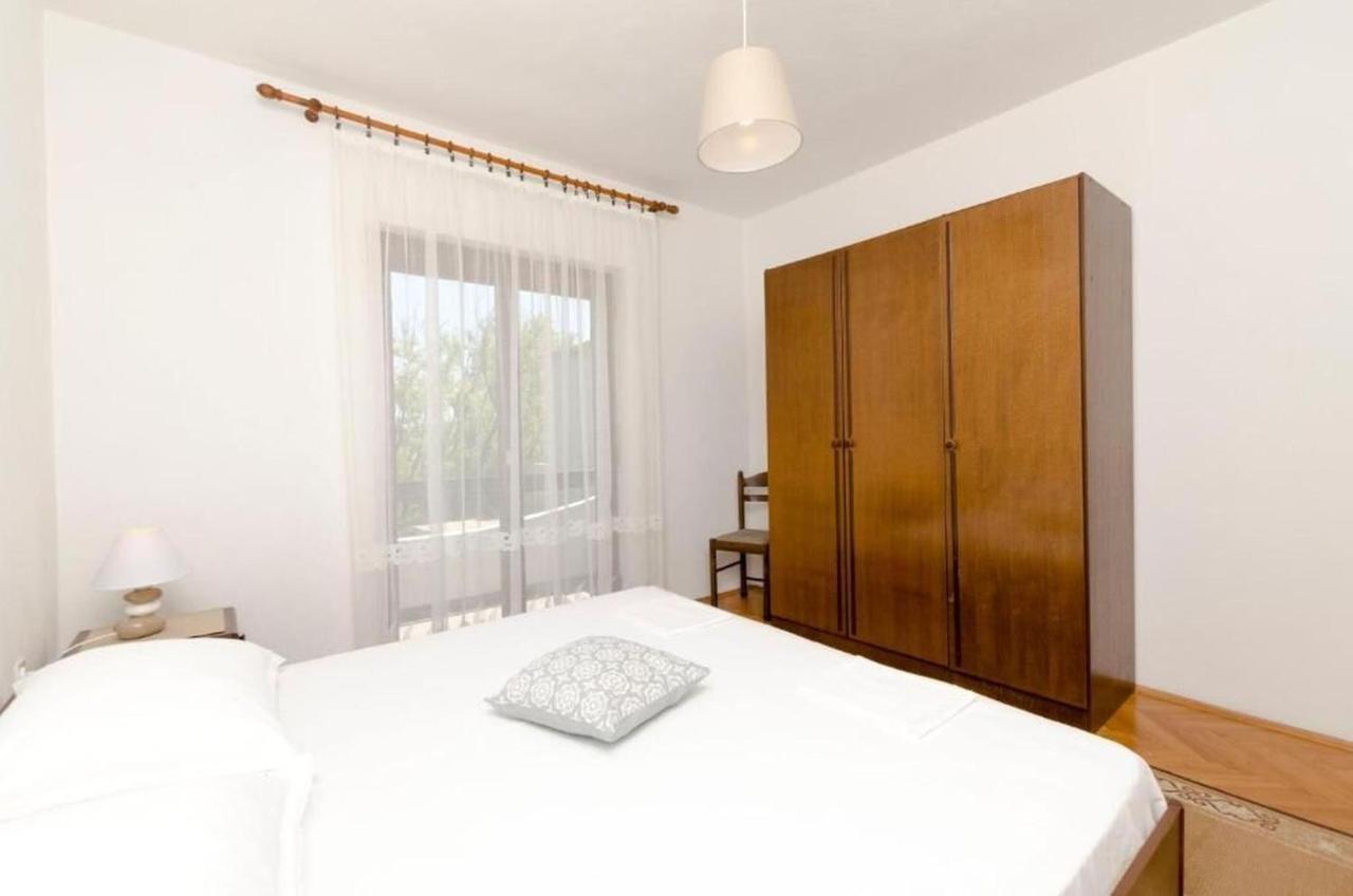 Apartments Spavalo 파그 외부 사진