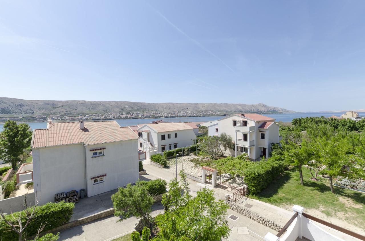 Apartments Spavalo 파그 외부 사진