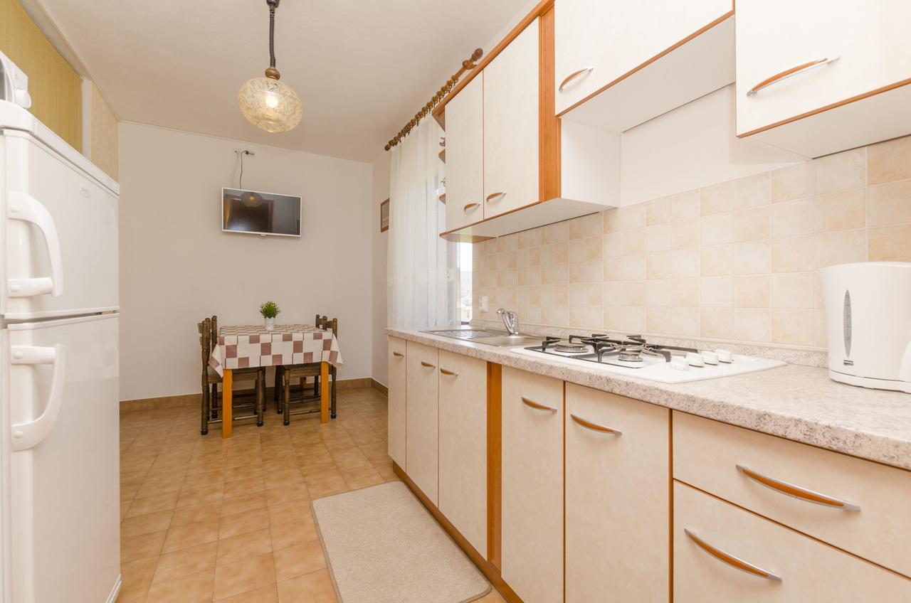 Apartments Spavalo 파그 외부 사진