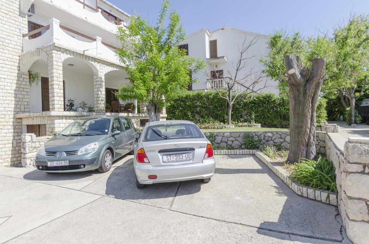 Apartments Spavalo 파그 외부 사진