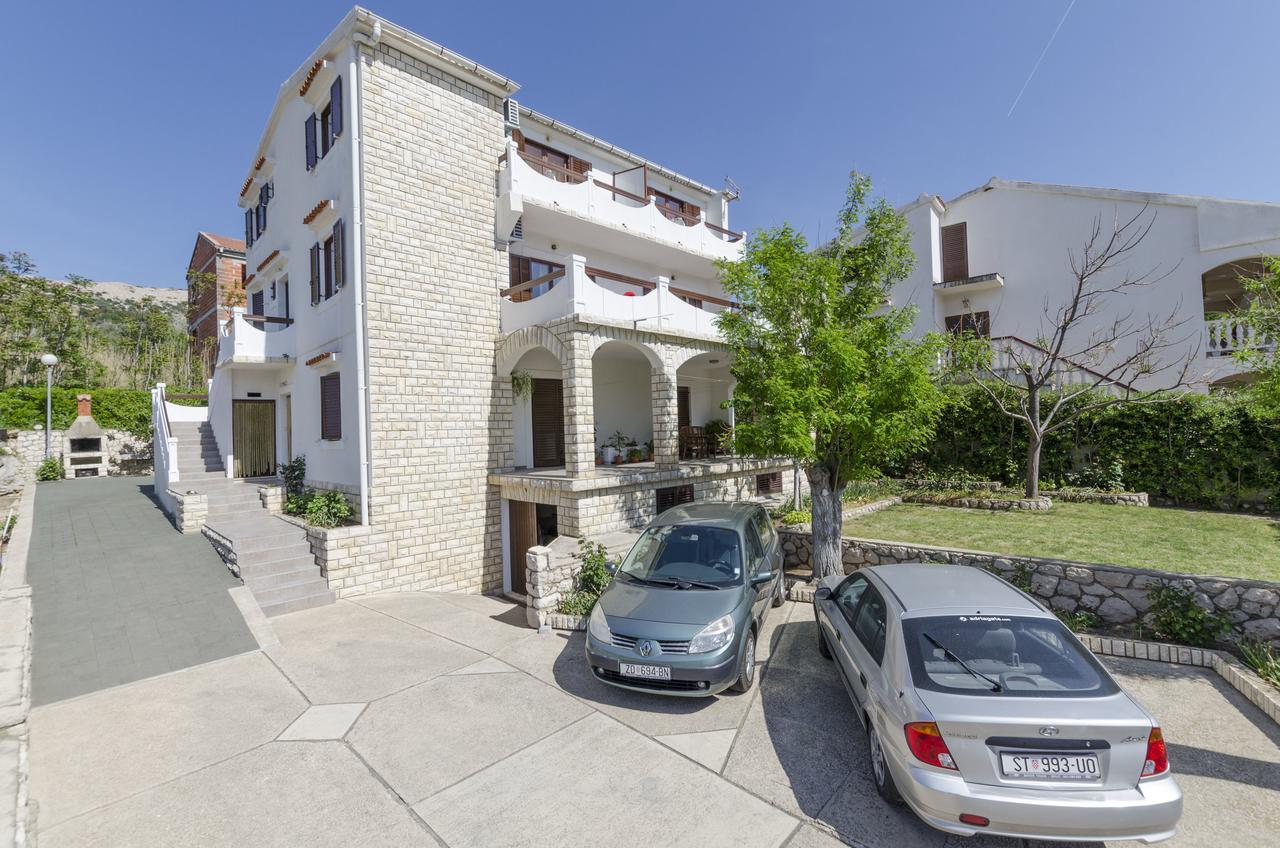 Apartments Spavalo 파그 외부 사진